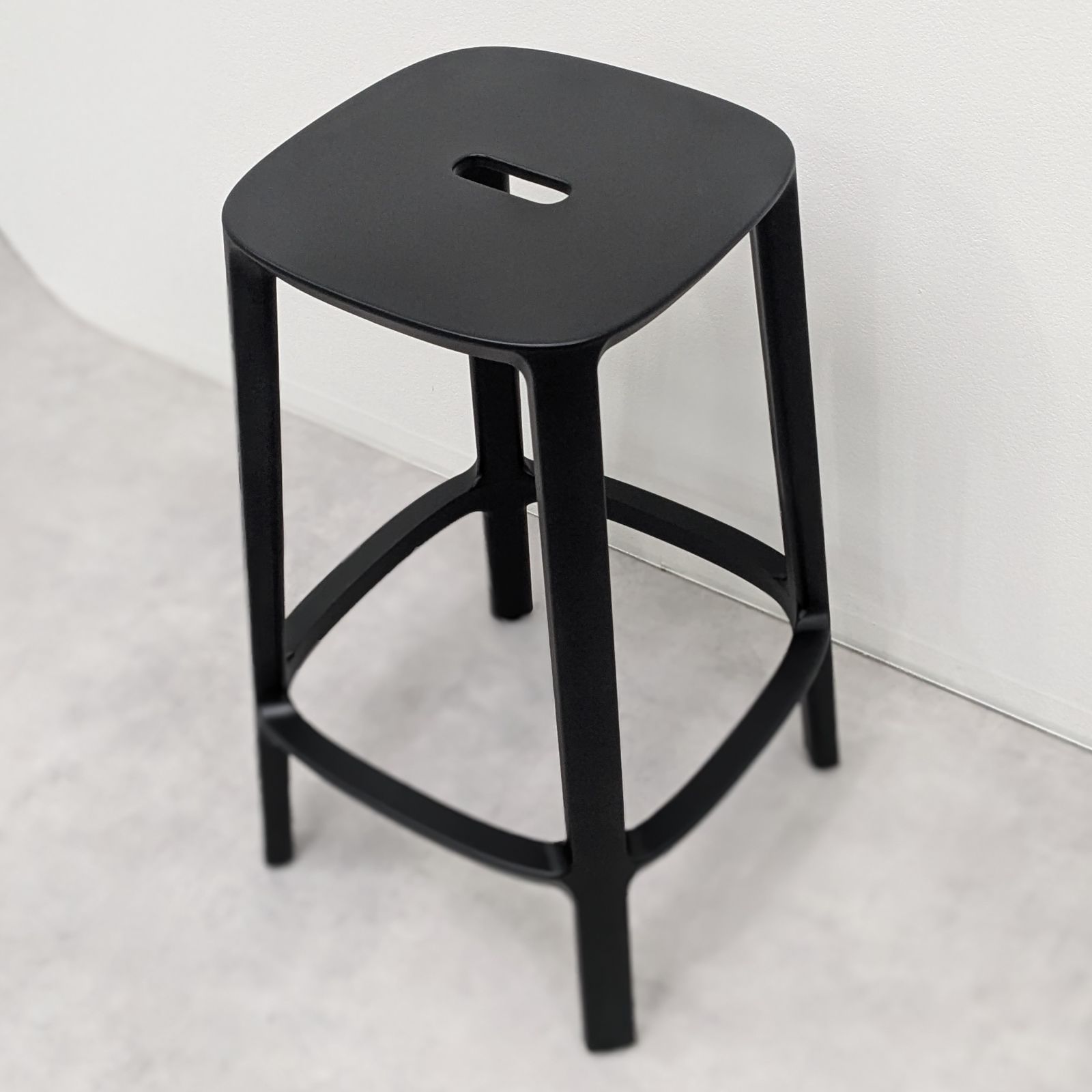 送料込　CADREA LOW STOOL 一脚 TOOU CADREA LOW STOOL / トゥー カドレア ロースツール