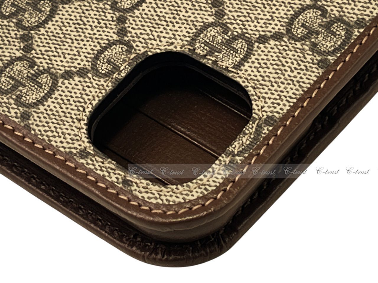 GUCCI グッチ iPhone 15 ケース スマホ 手帳 財布 カード GG