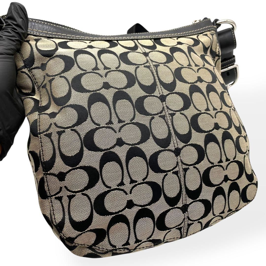 【美品】COACH コーチ シグネチャー柄 キャンパスレザーショルダーバッグ 美品 COACH コーチ ショルダーバッグ シグネチャー キャンバス
