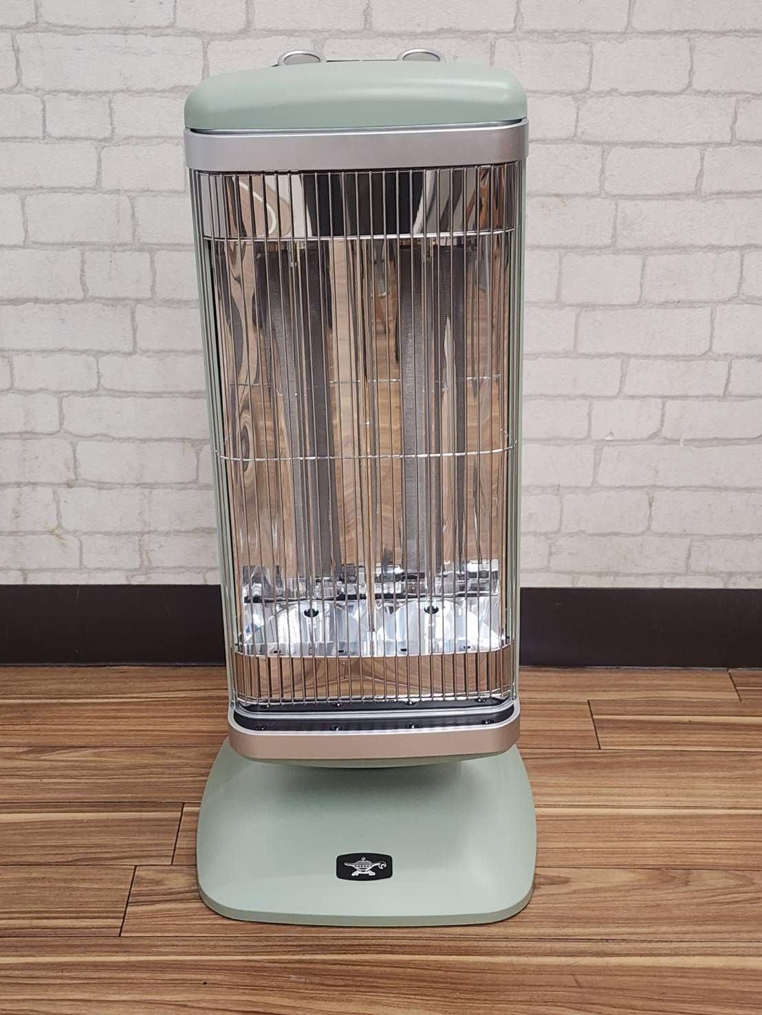 2 展示品 元箱なし Aladdin アラジン 電気ストーブ 遠赤グラファイトeヒーター 1000 W CAH G 10 F