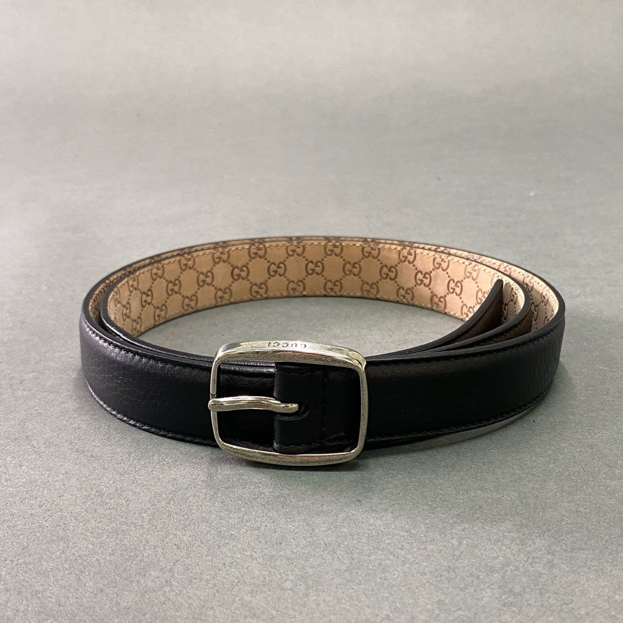 f4 GUCCI グッチ シルバーピンバックル レザーベルト 90 36 ブラック Leather ビジネス オフィス 保存袋