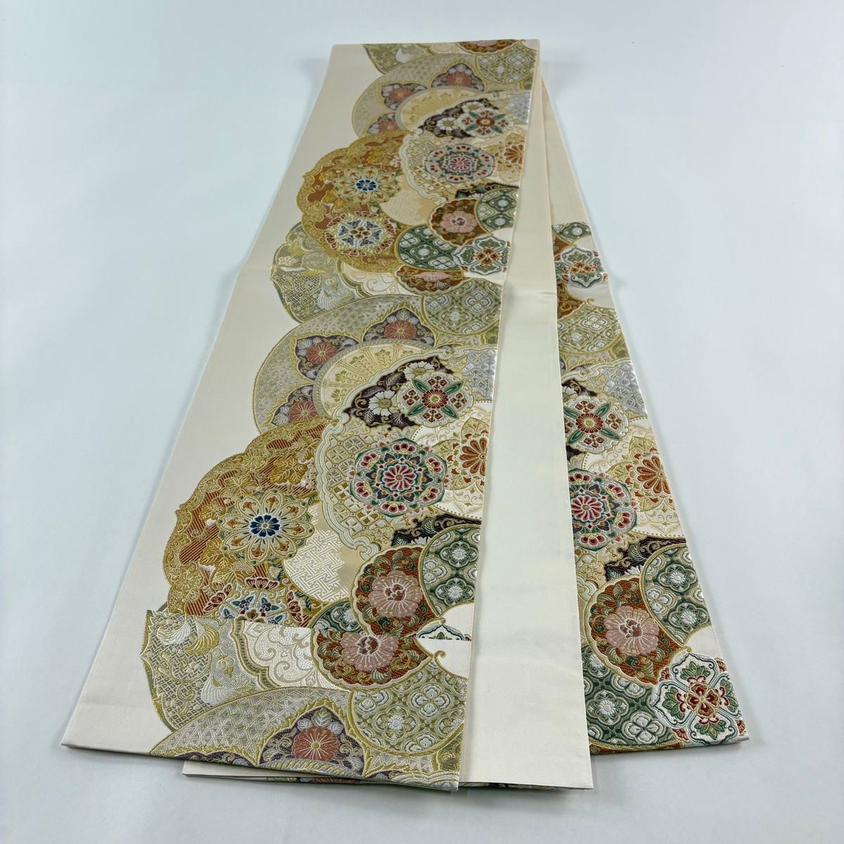 袋帯 美品 秀品 華文 花唐草 箔 金銀糸 クリーム 六通 正絹