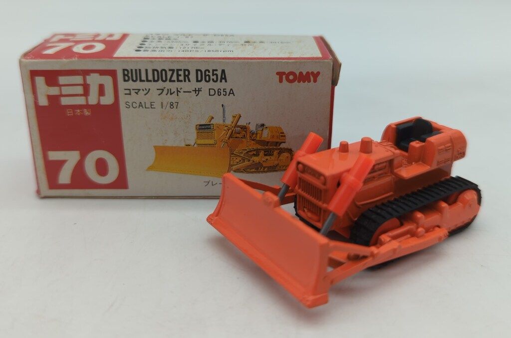 トミカ　赤箱　70 コマツ　プルドーザ　D65A ミニカーショップ ケンボックス トミカ 赤箱☆70☆コマツ