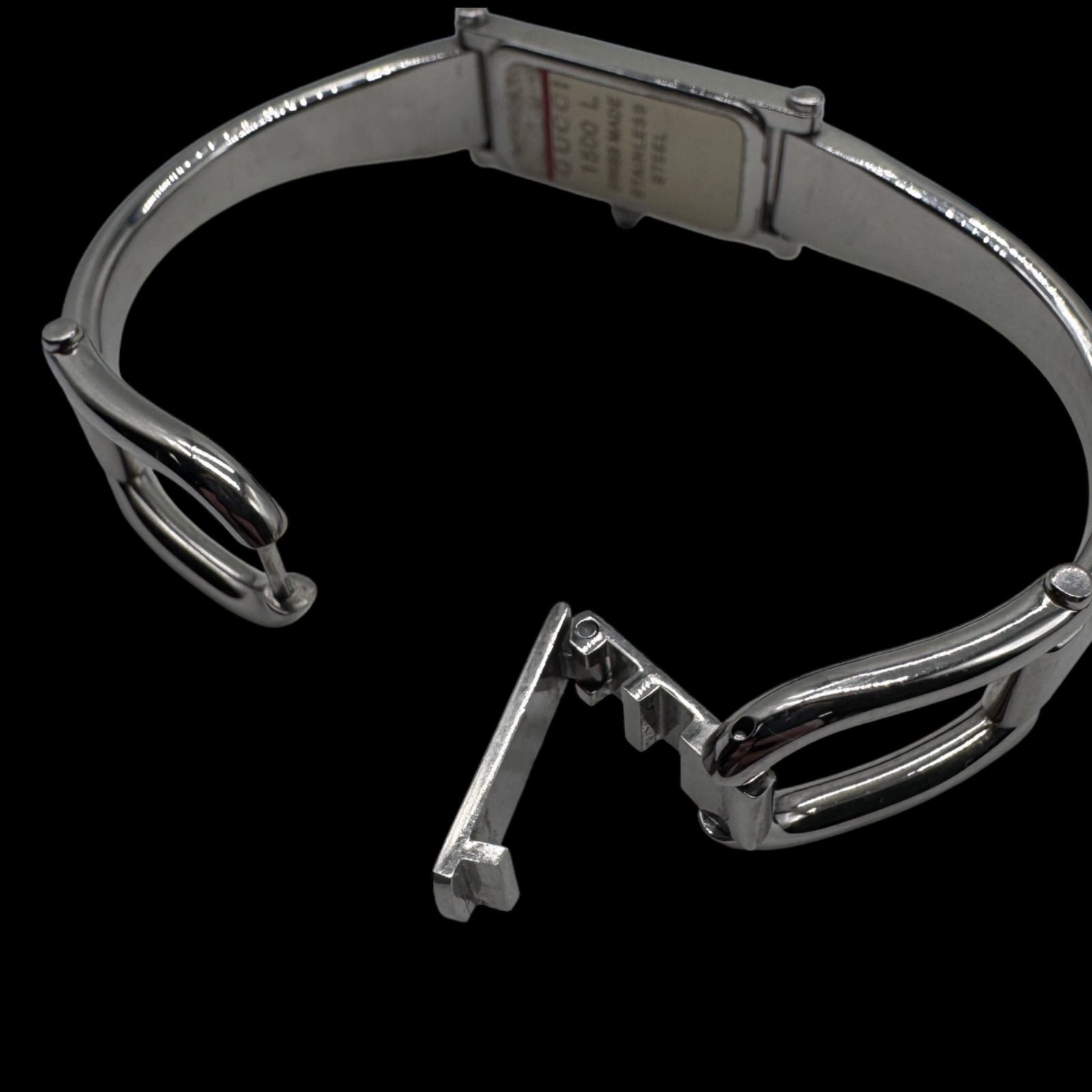 新品電池稼働 良品 GUCCI グッチ 1500L ピンクシェル文字盤 レディース