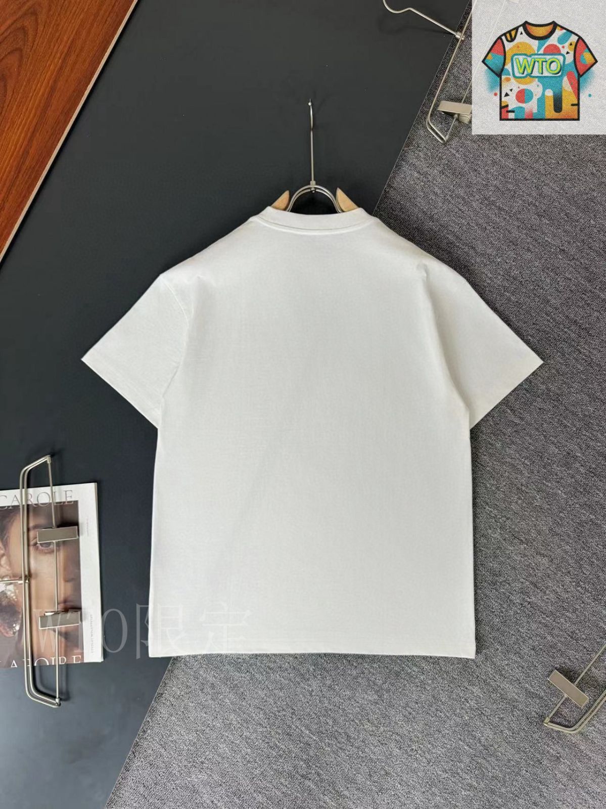 *春夏に映える!*【DIOR】ミュゲTシャツ 国内発送 本日限定特価】Dior 春夏デザイン クルーネックTシャツ