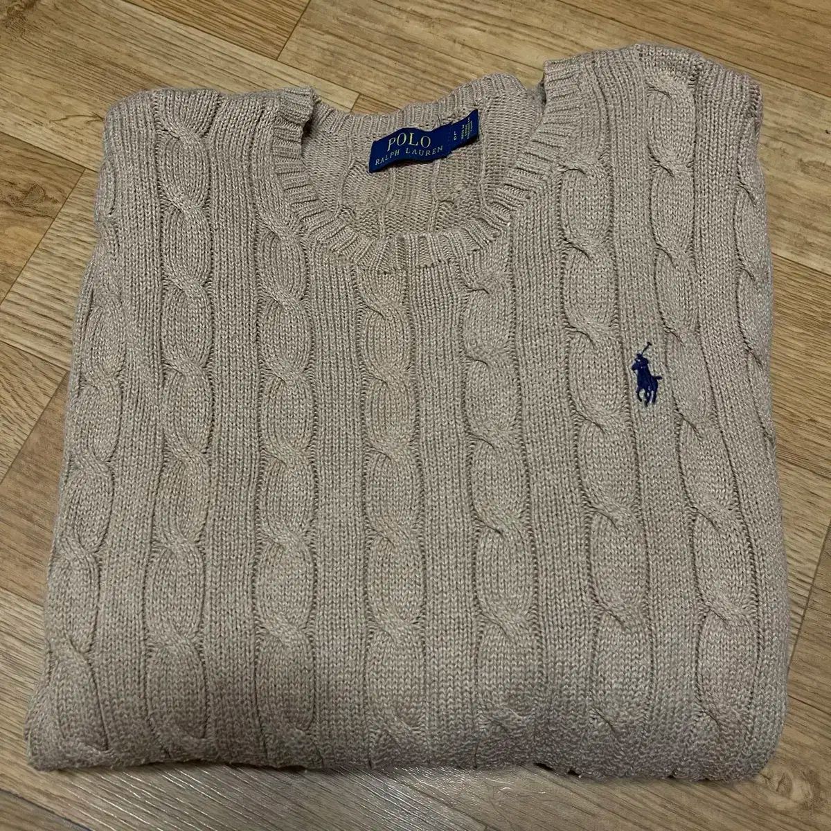 ベージュ 105