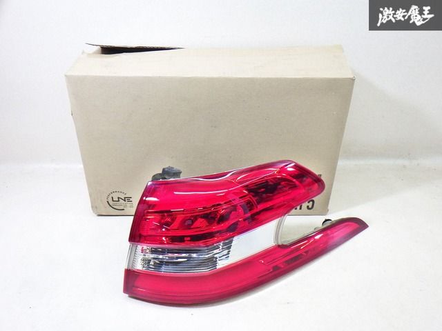 点灯OK‼】プジョー 純正 プジョー308 T9系 純正 LEDテールライト