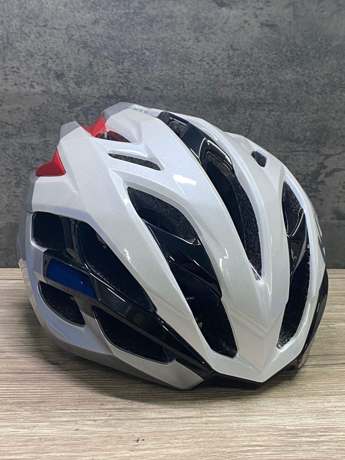 JM841 カブト Kabuto ヴォルツァ VOLZZA ヘルメット 白赤 S M 55-58 令和6年12月製造