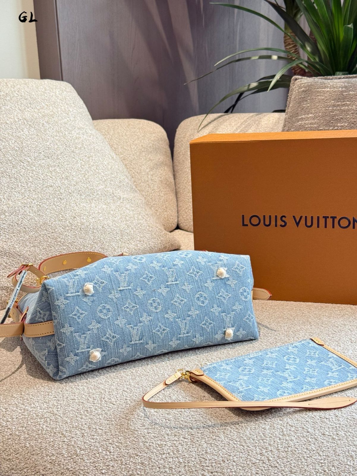関税込 LV CarryAll handbag M13289 デニムハンドバッグ org.jpg