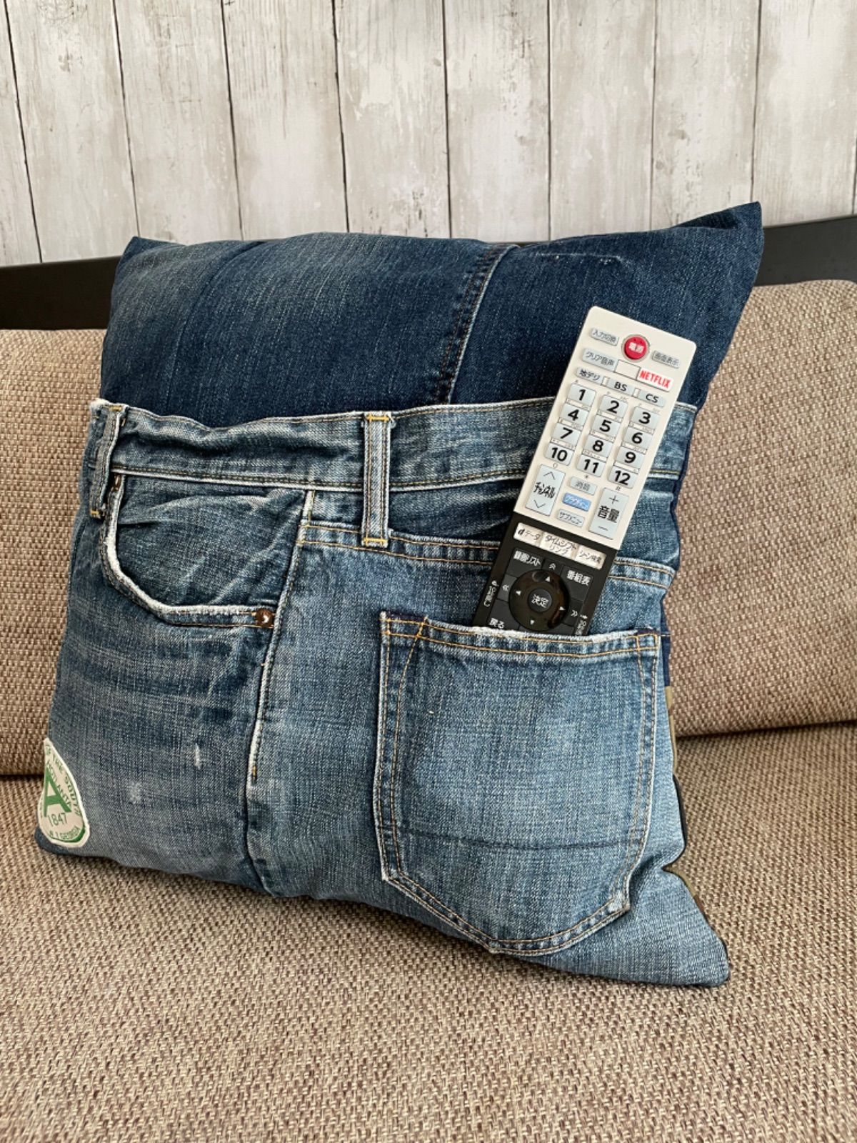 sold!ハンドメイド☆Levi'sデニムリメイククッションカバー sold!ハンドメイド☆Levi'sデニムリメイククッションカバー