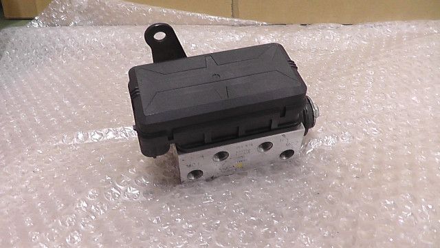 ヴェルシスX250 LE250D-A03xxx の ABSユニット 1761098550