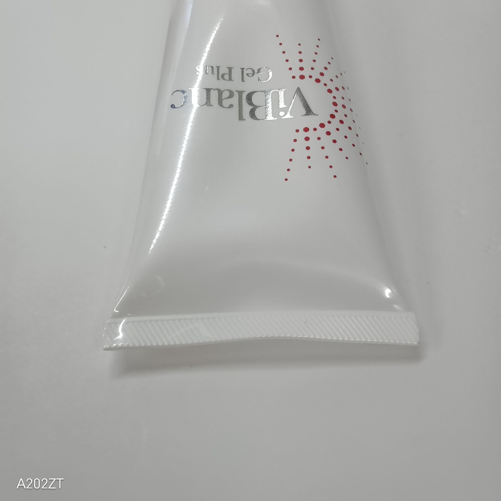 ニナファーム　白ジェル　ヴィブランジェルプリュス ヴィブラン ジェル プリュス＜輝く透明感・うるおいジェル