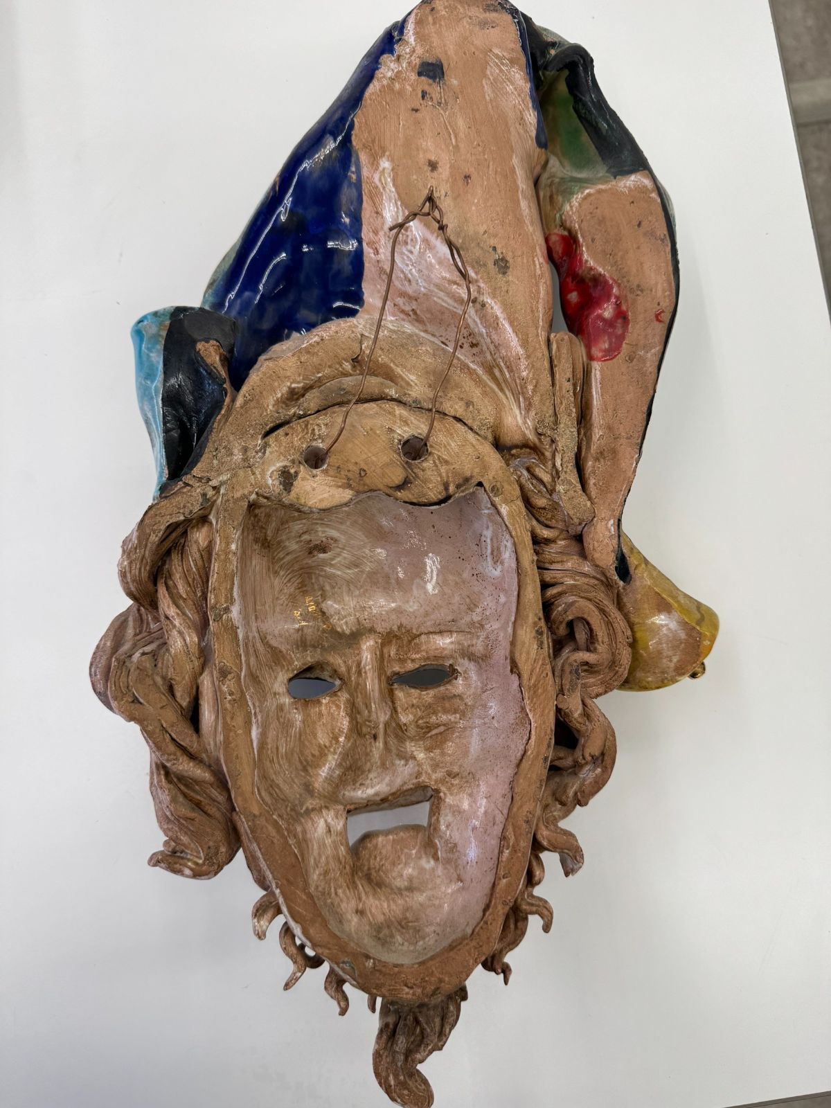 中国　玉石彫刻　小さな三足香炉　蓋炉　V　6621 中国 玉石彫刻 小さな三足香炉 蓋炉 V 6621