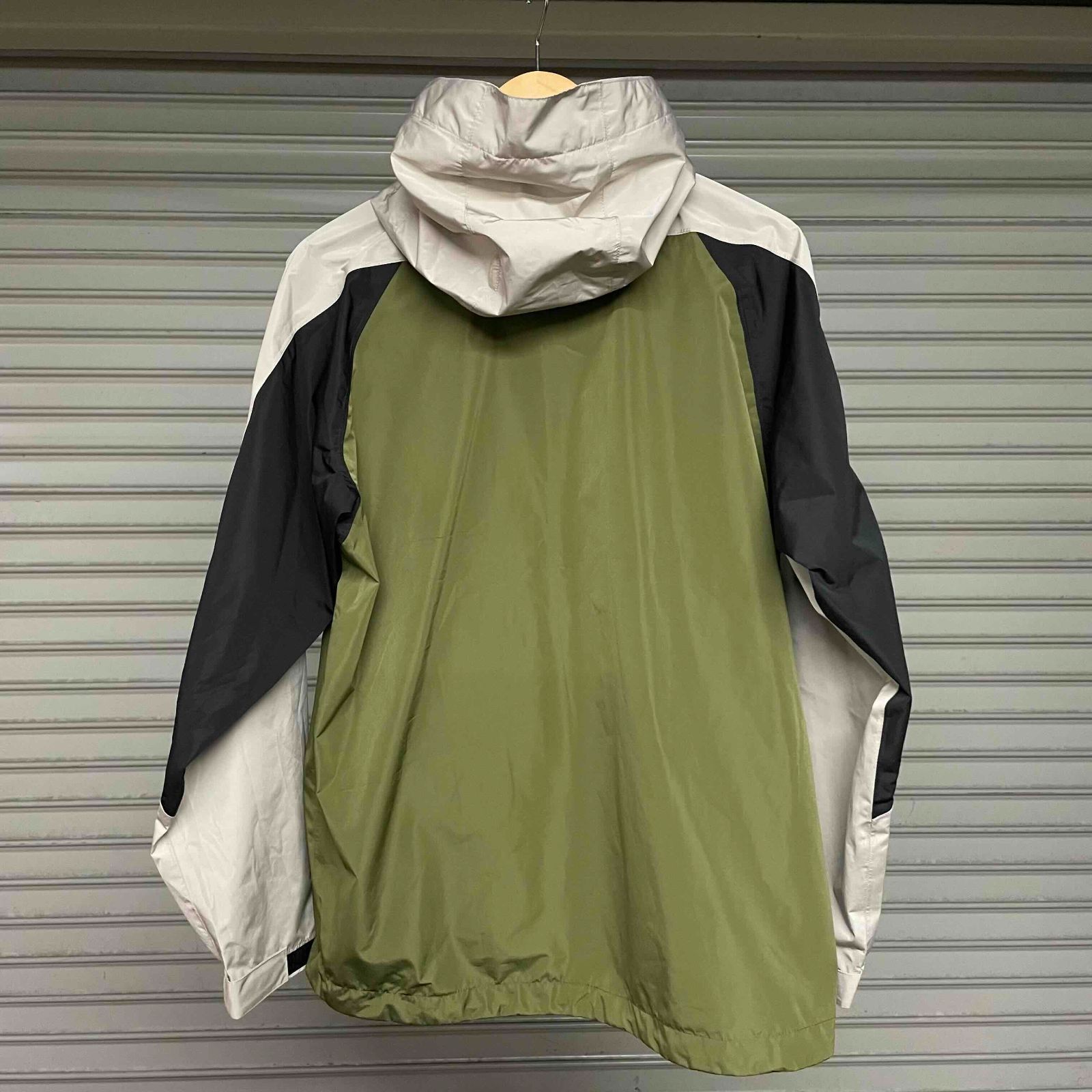 BoTT ボットRaglan Shell Jacket 今期新作 すぐ届く!◇BOTT ボット◇Raglan Shell Jacket シェルジャケット (BoTT