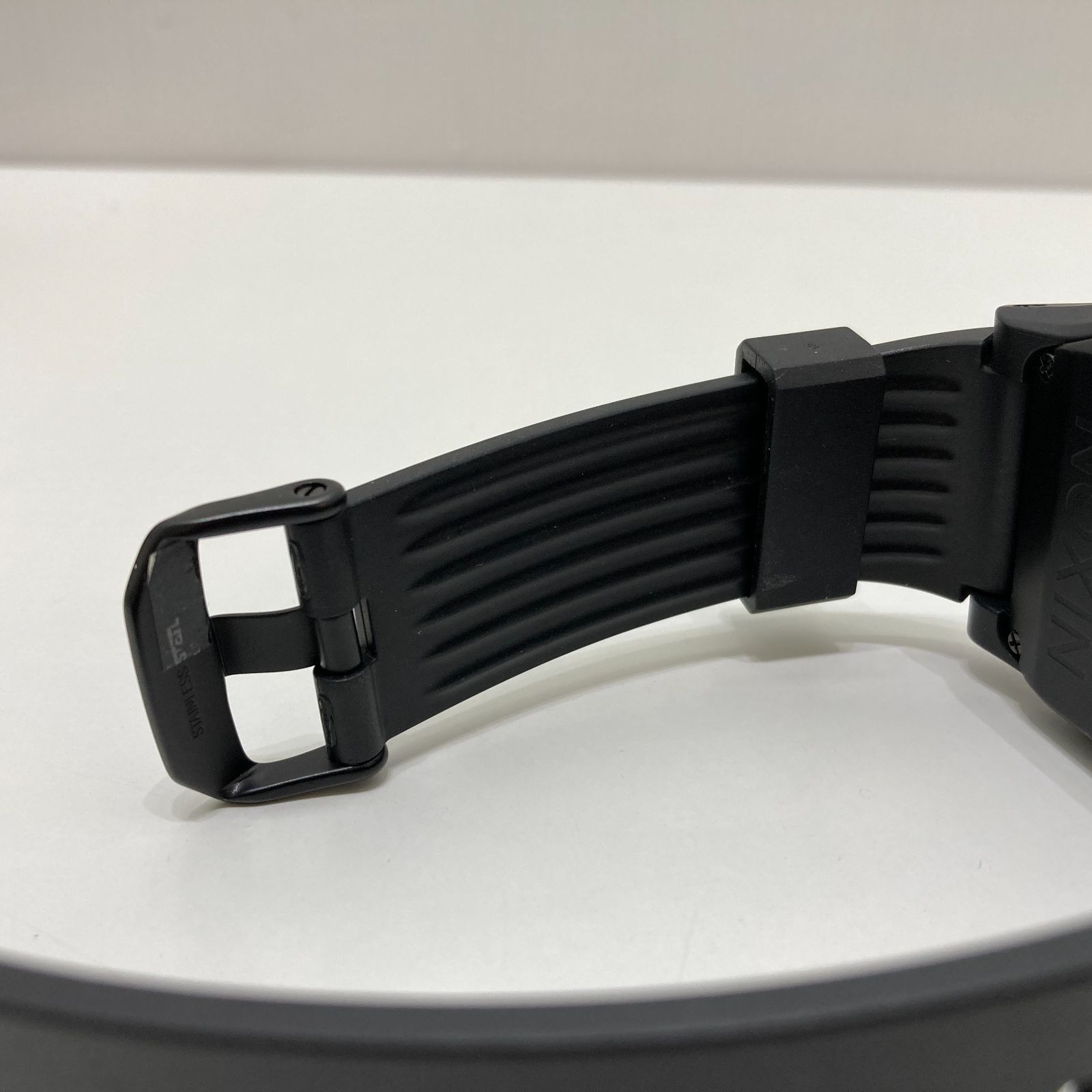 NIXON Regulus ニクソン レグルス A1180 001-00 デジタル 黒 ブラック 