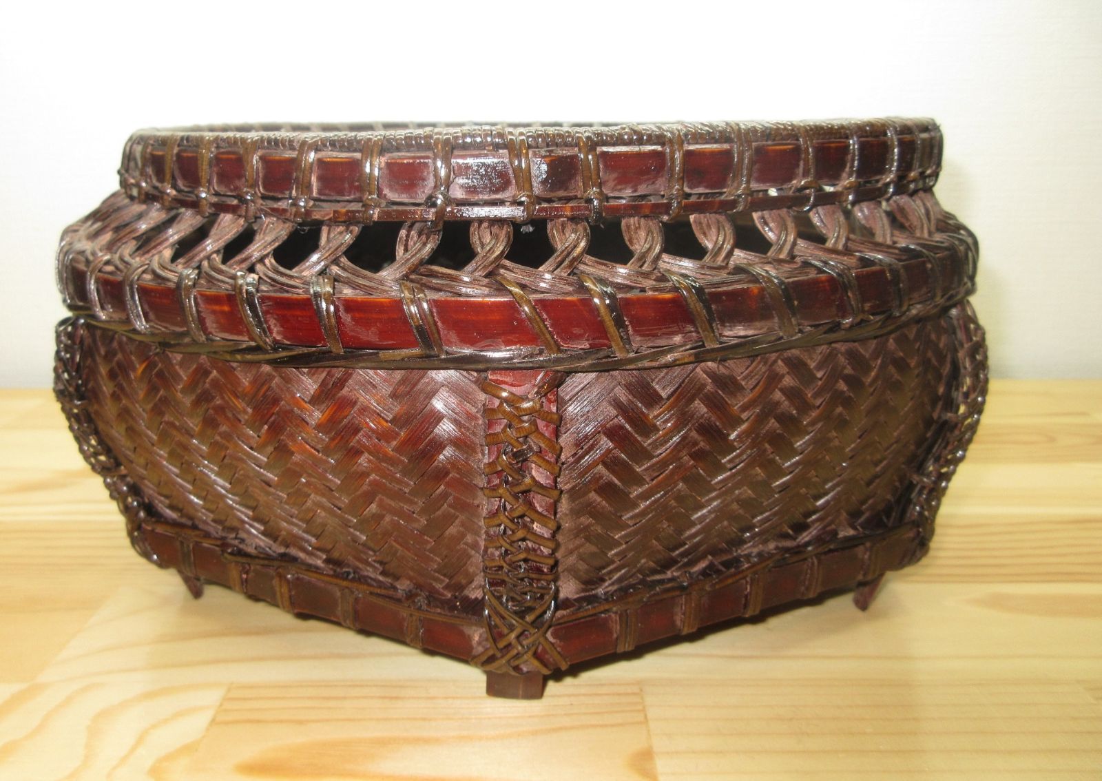 逢絢亭 茶道具 炭斗 唐物写 六角 輪違い紋 風炉用 木製 紙箱入り WWW_IBETON_RU