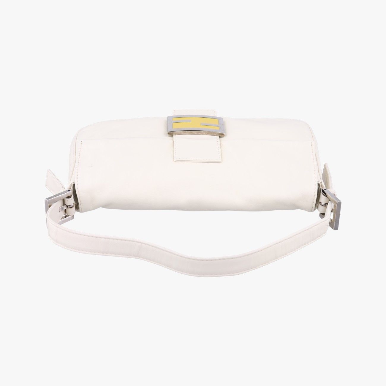 フェンディFendiマンマバケットホワイトラムスキン264242579-26424-008