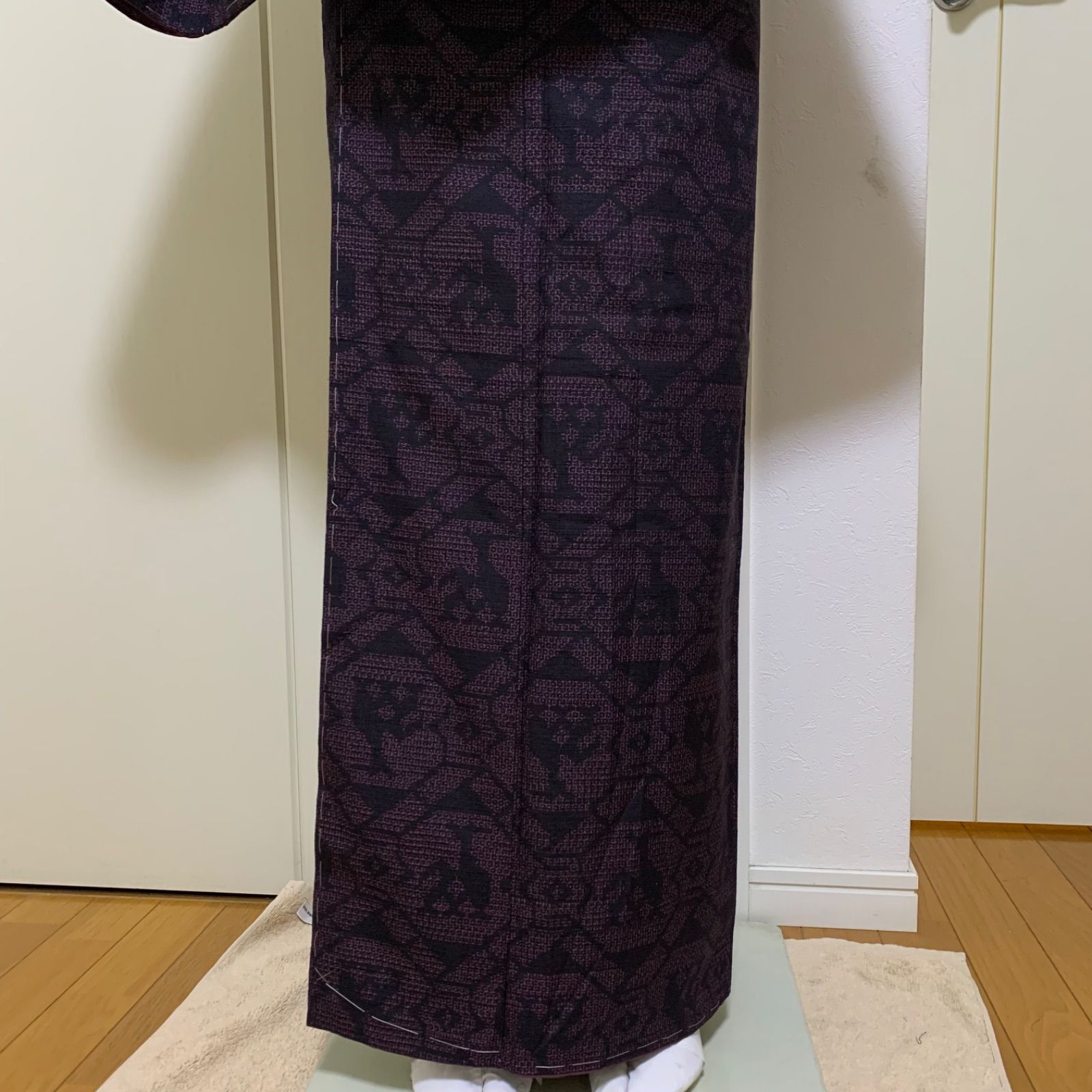 専用です☆☆アンティーク青紫に大きな亀甲模様が美しい着物 使用感少】訪問着 正絹 丹後ちりめん 百人一首柄 金彩 青紫