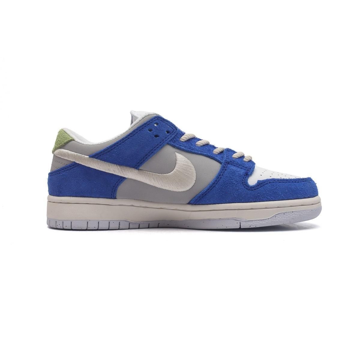 Fly Streetwear × Nike SB Dunk Low - メルカリ