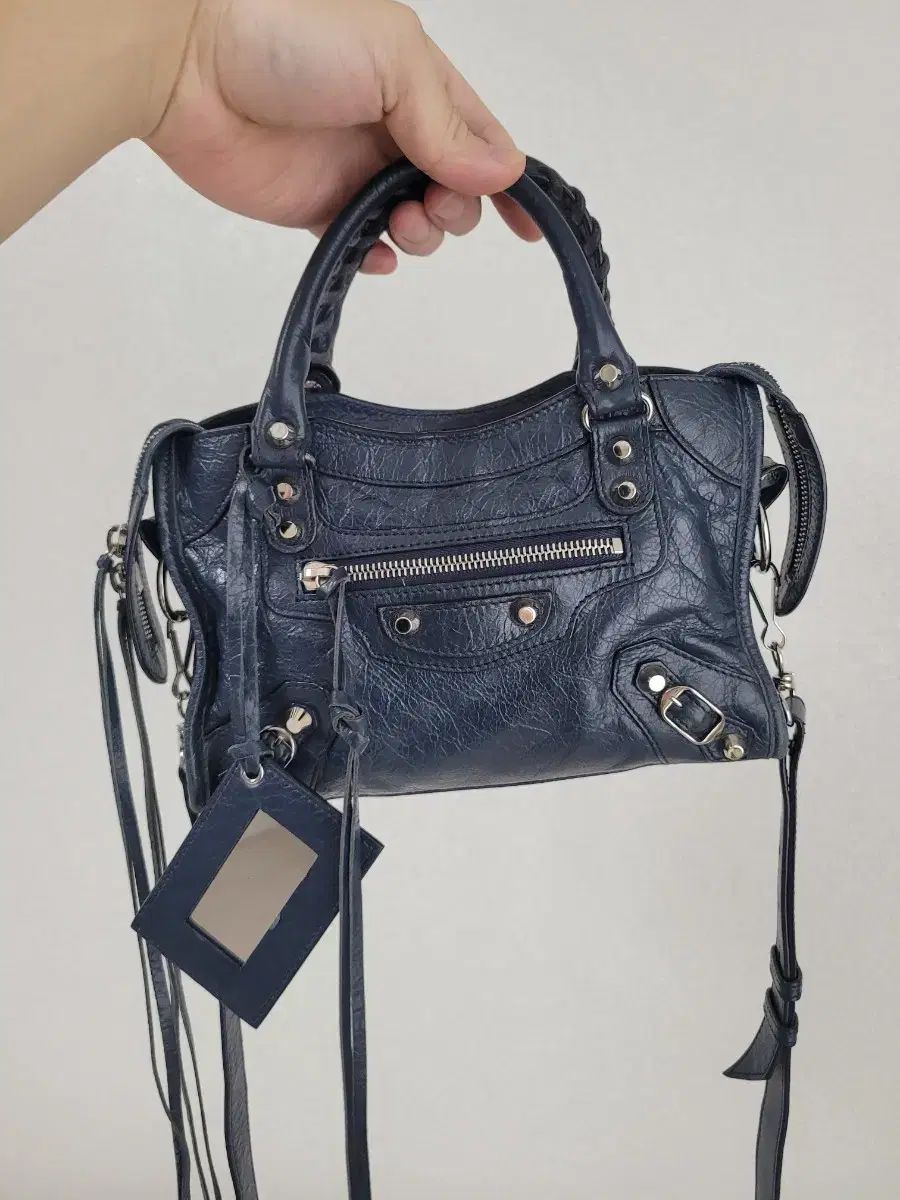 バレンシアガ ミニ