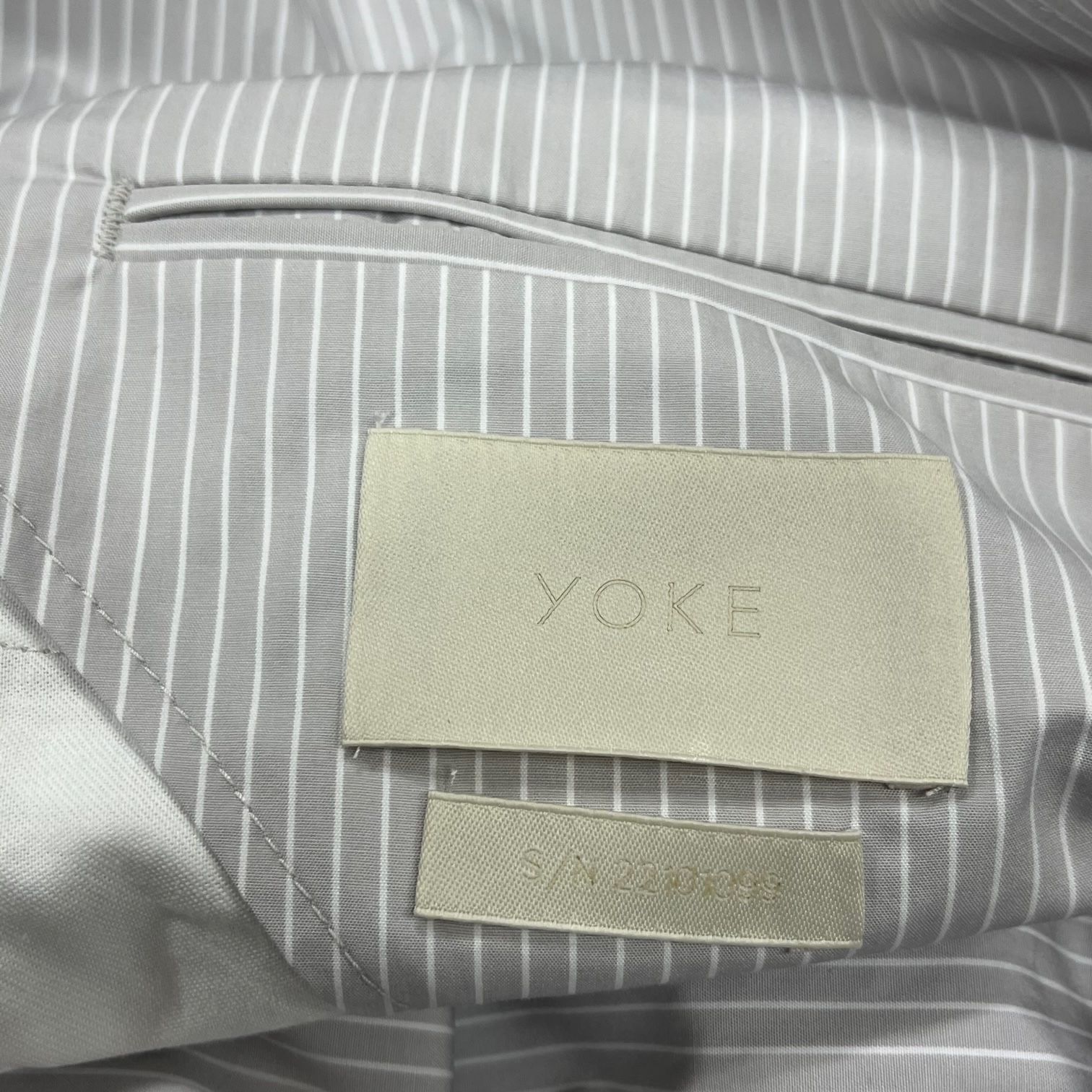 ジャケット・アウター YOKE PIN STRIPE SLEEPING SHIRT JACKET YOKE 