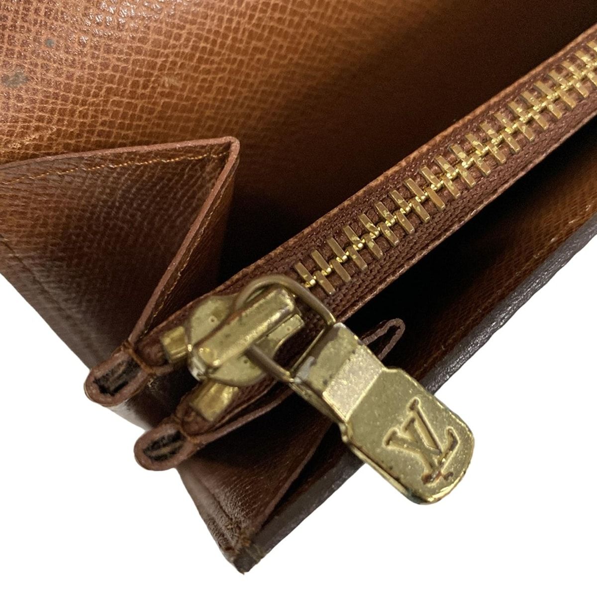 VUITTON