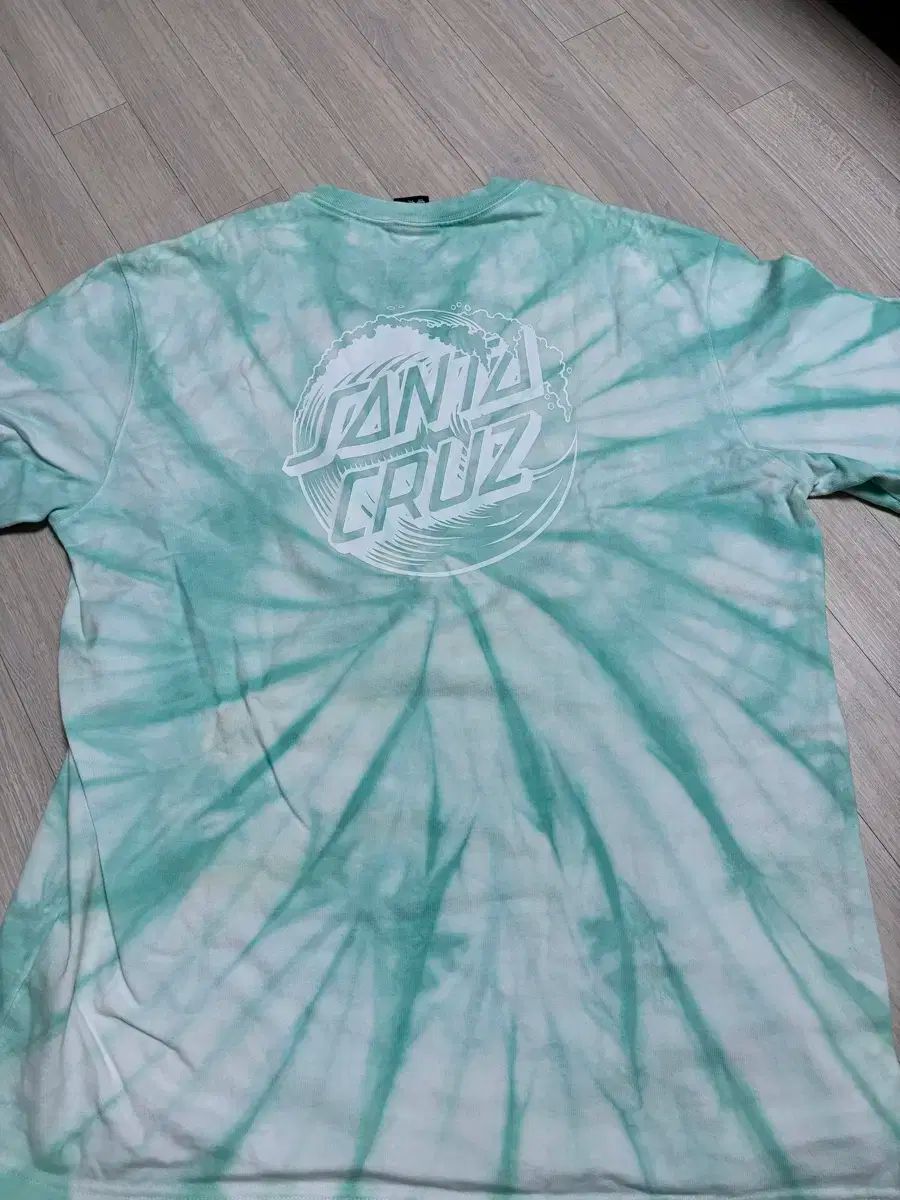サンタクルーズ ダイダイ柄 半袖Tシャツ
