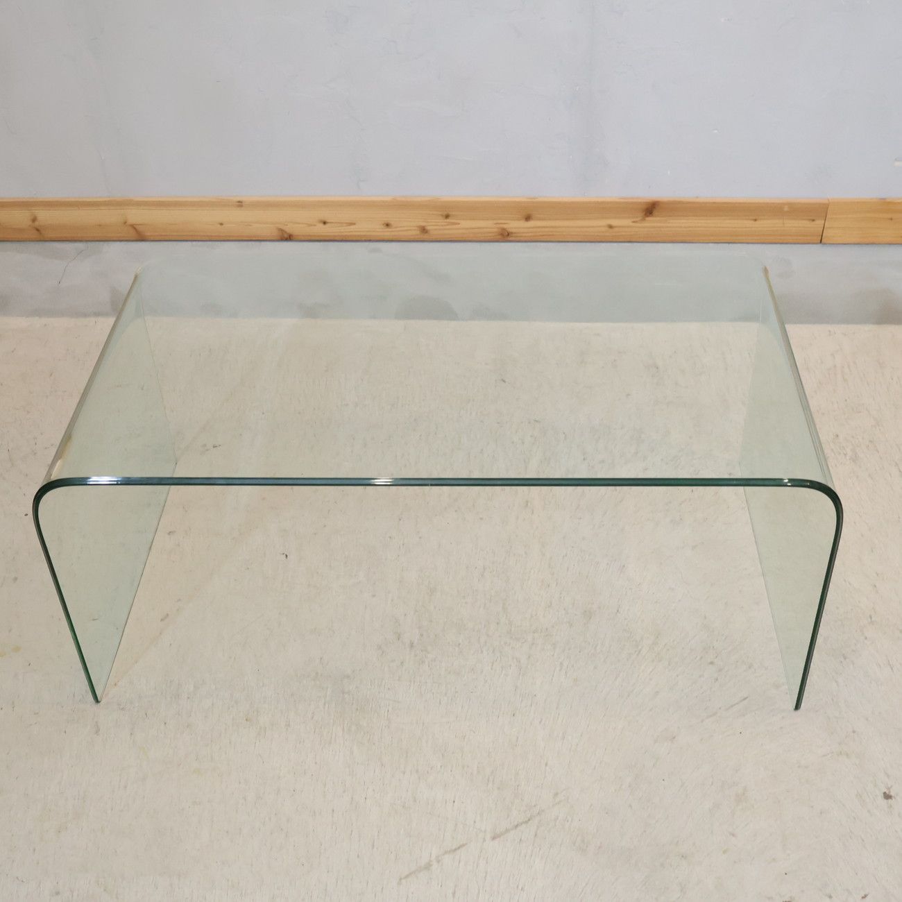 IDC OTSUKA 大塚家具 コンチネンタルファニチャー サターン ガラス リビングテーブル センターテーブル モダン 硝子 ローテーブル