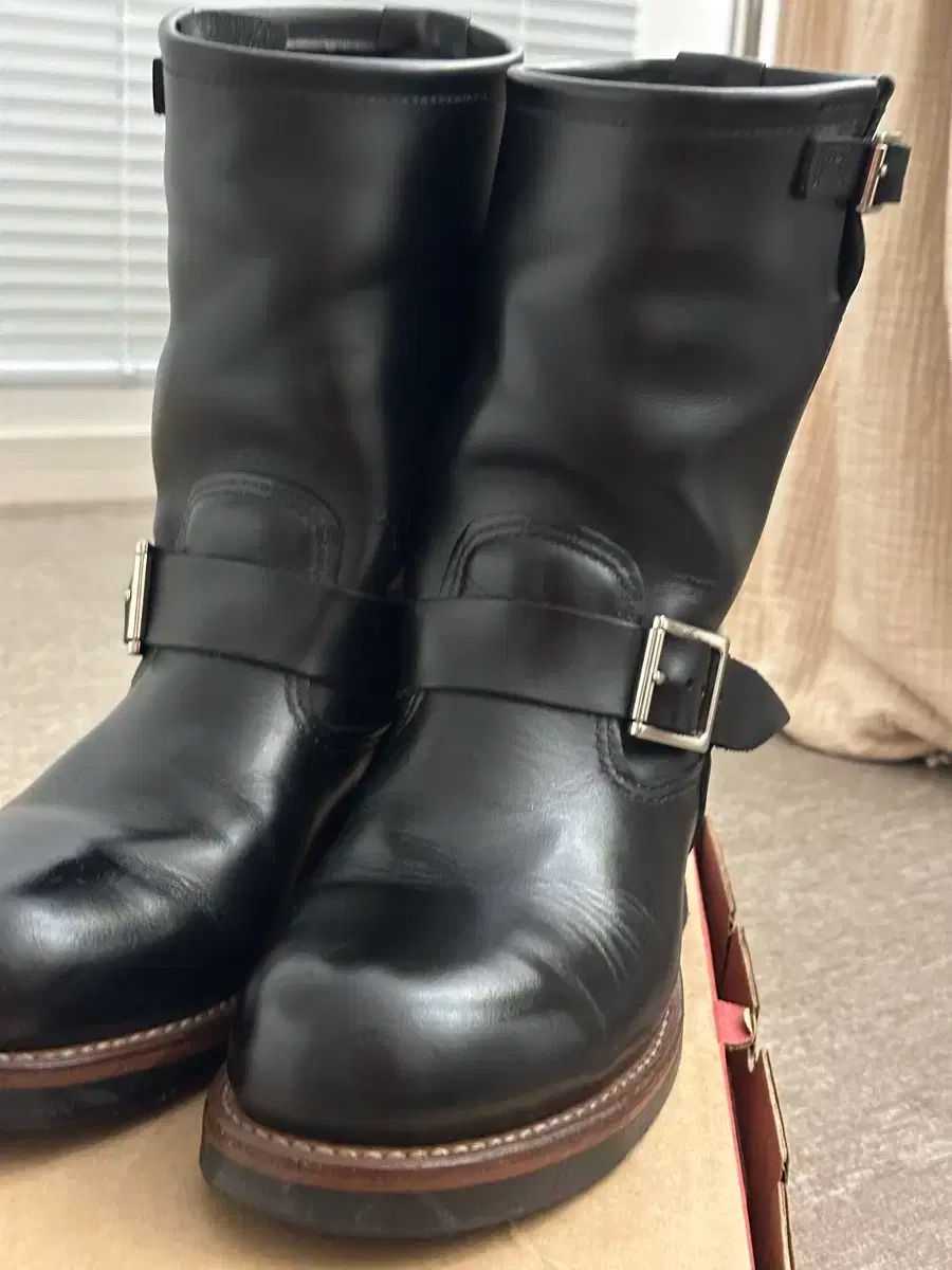 WING レッドウィング