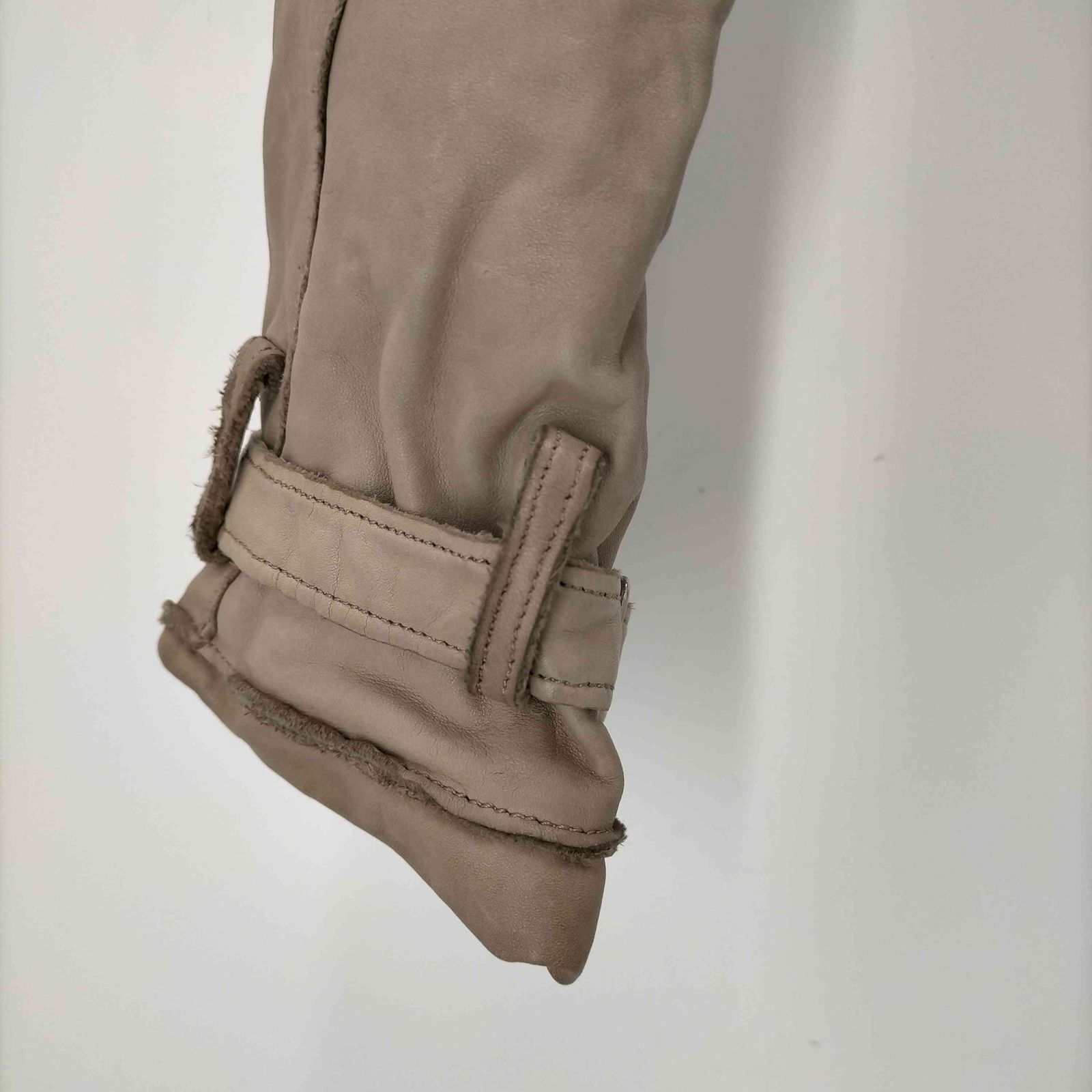 シシ sisii シシ sisii レザージャケット ショート丈 ベルト付 XS  