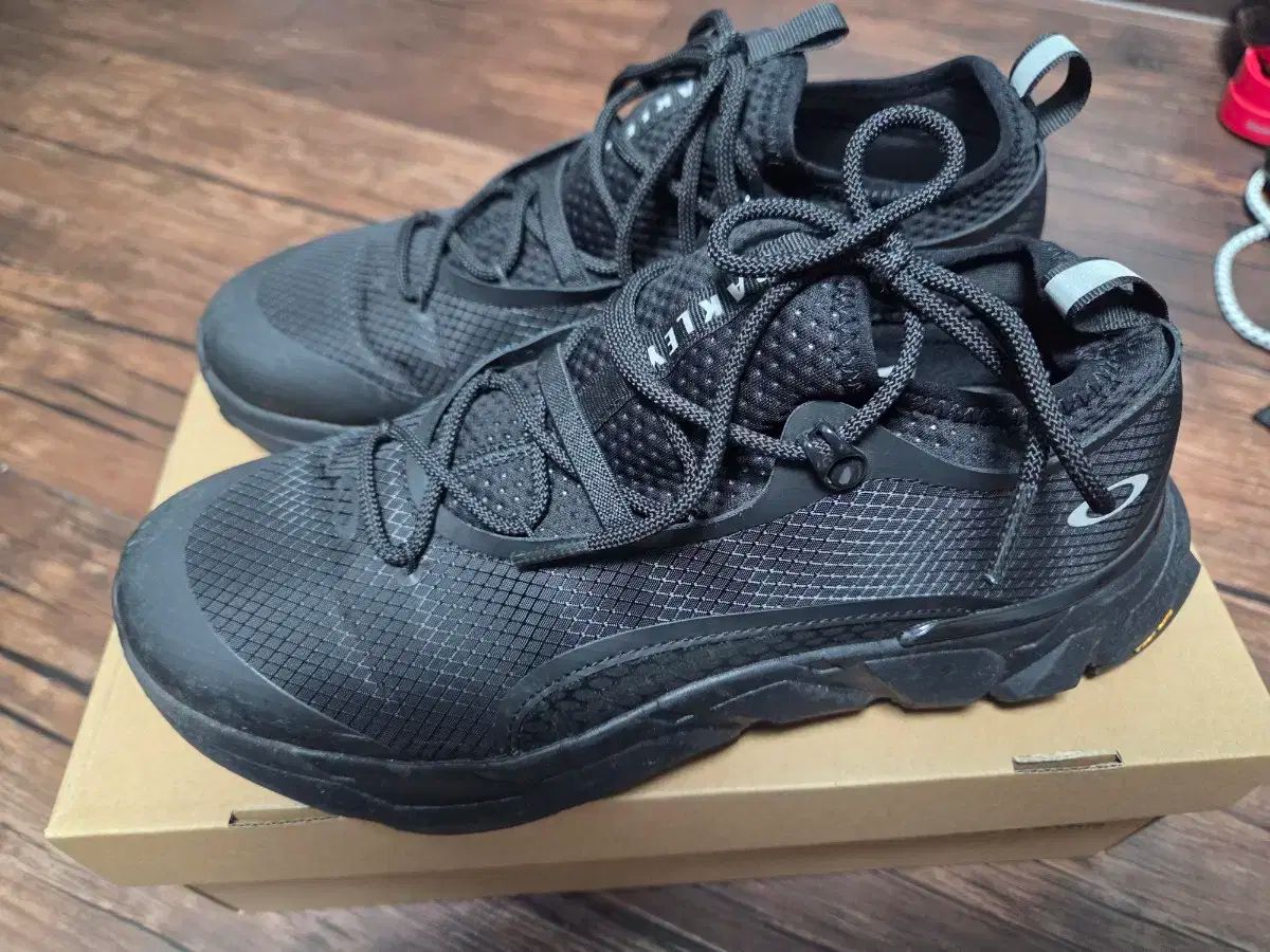 OAKLEY オークリー ライトシールド トリプルブラック 265