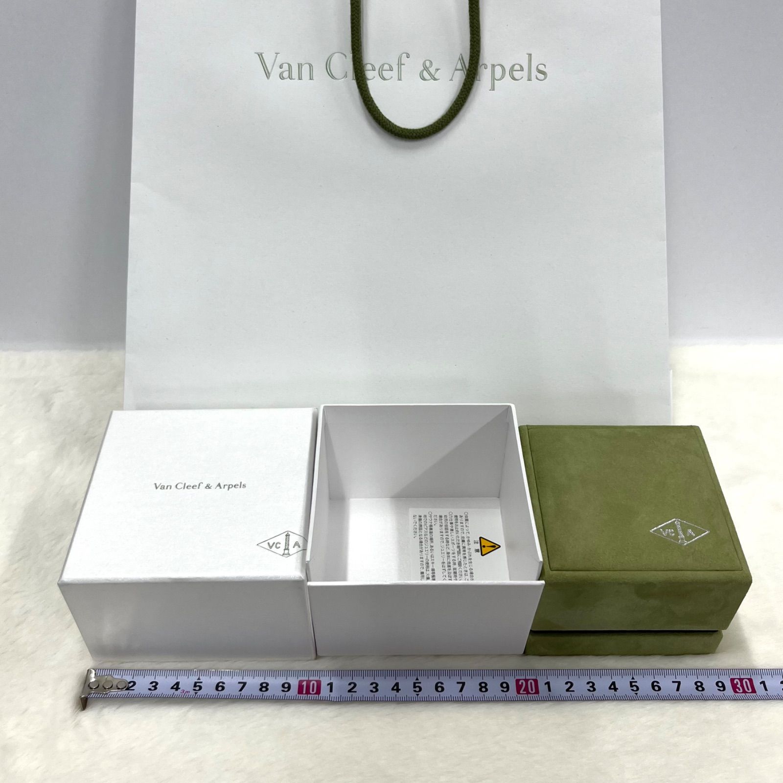 超美品　ヴァンクリ　空箱　リボン　ボックス　セット　ラッピング ヴァンクリーフ&アーペル 大きめ ギフトボックス プレゼント 空