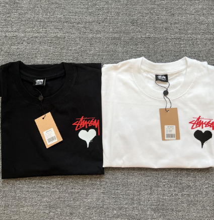 新品 特価値 《ステューシー》 ハート　ホワイト　STUSSY Tシャツ 黑+白 2枚