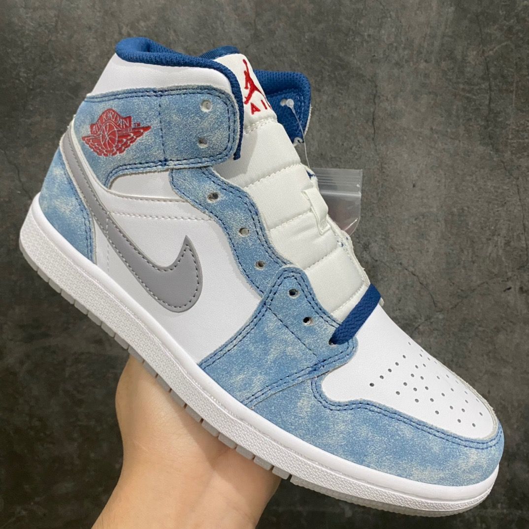 新品未使用 ナイキ エアジョーダン 1 ミッド SE ホワイト/ハイパー ロイヤル-レッド(DN3706-401) NIKE AIR JORDAN 1  MID SE WHITE/HYPER ROYAL-RED - メルカリ