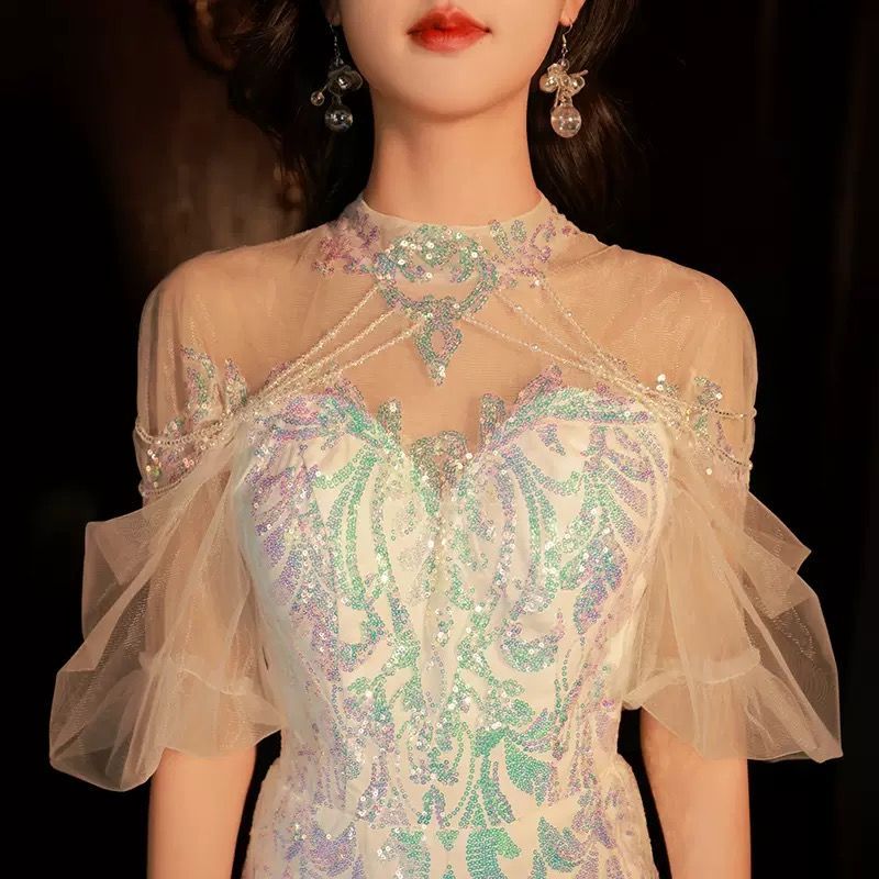 新品 未使用】オーロラのスパンコールにビジューが美しい