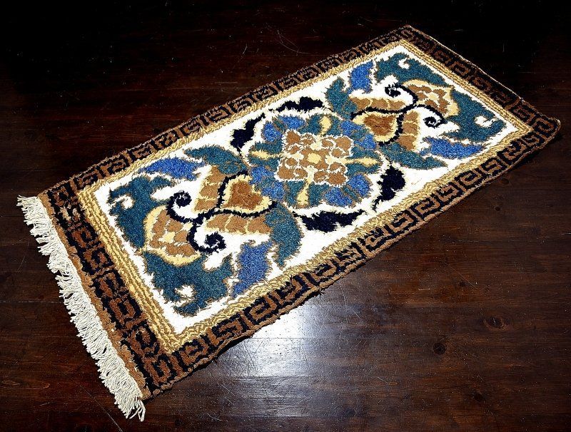 佐賀藩 鍋島緞通 蟹牡丹柄 段通敷物 奇跡の保存状態！