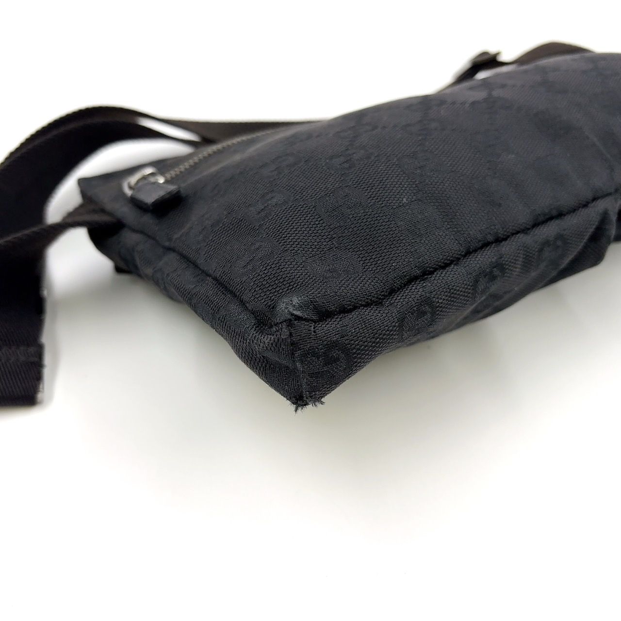 レザー×キャンバス