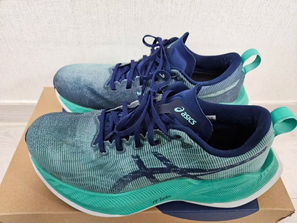Asics(アシックス) スーパーブラスト 260