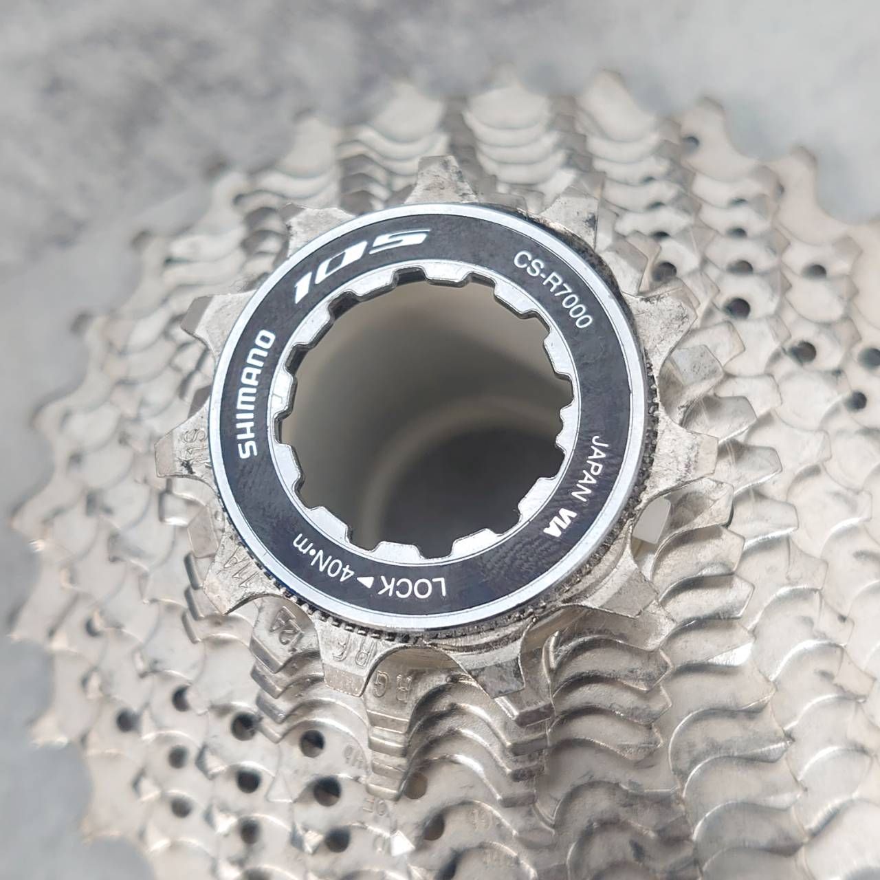 シマノ CS-R8000 11S 12-25T 23456789135 ICSR800011225 シマノ CS-R8000 11S 12-25T 23456789135 ICSR800011225 1 Shimano