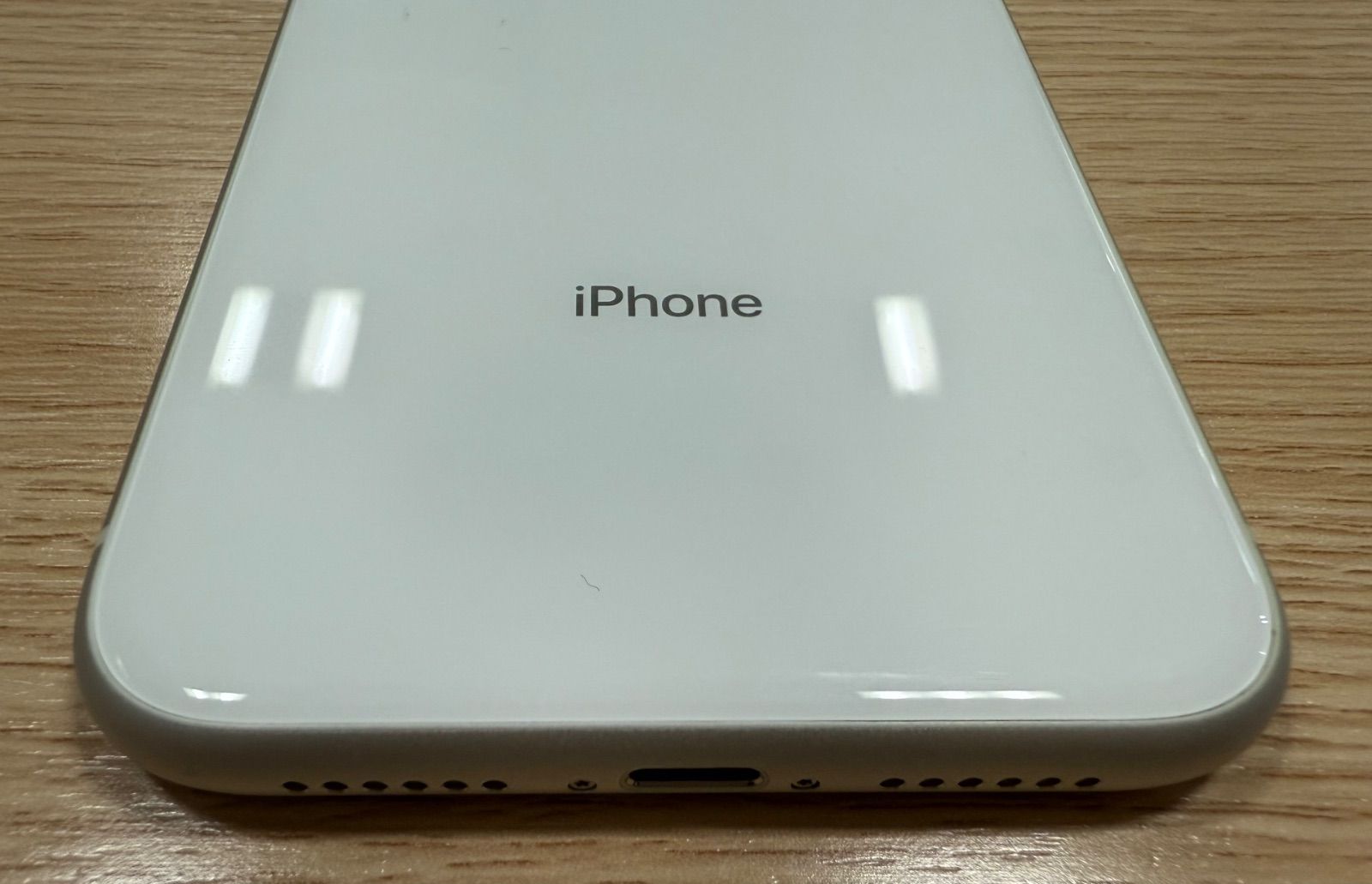 ランクA】iPhoneXR 64GB ホワイト au SIMロック解除済 - メルカリ