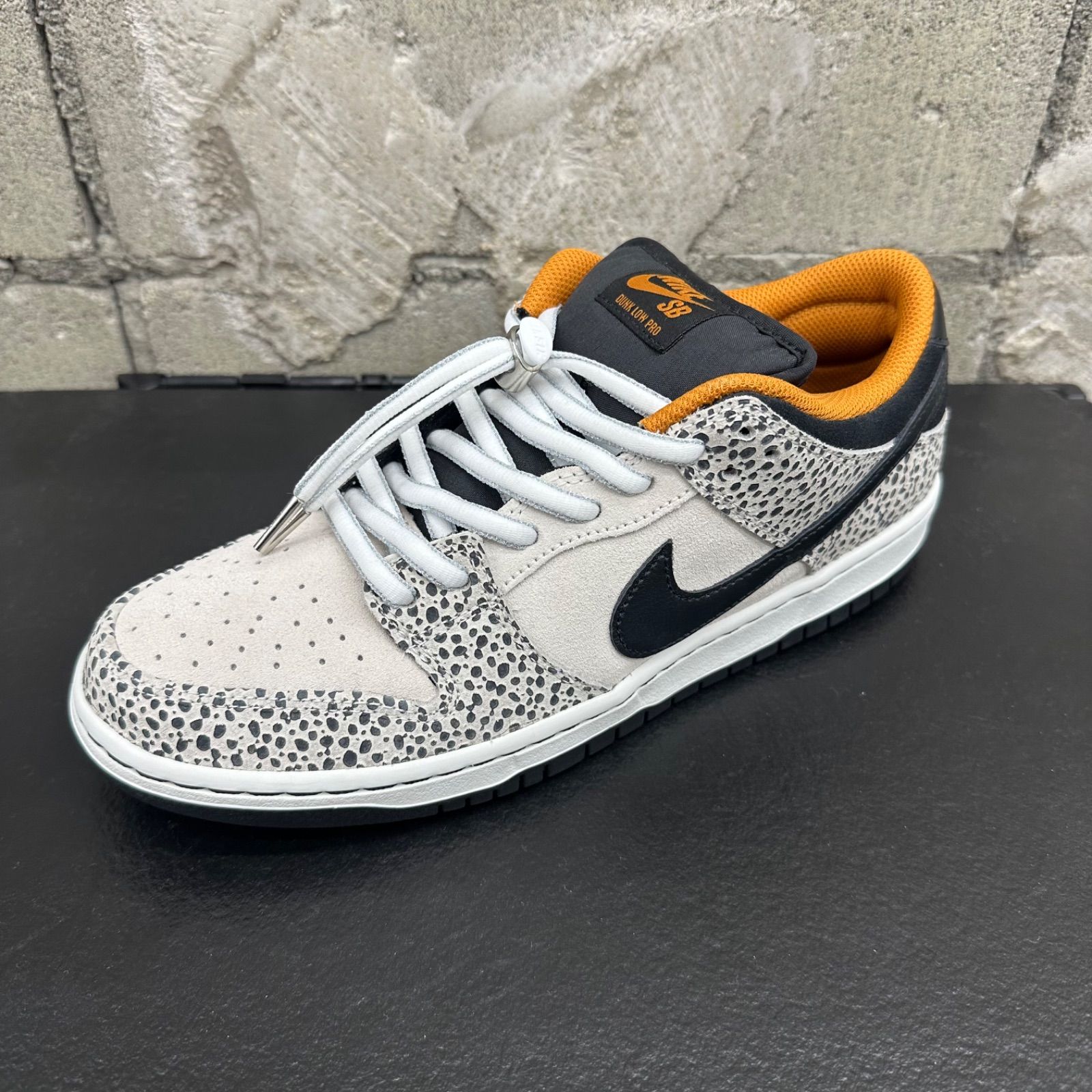 askate kix six コラボ　シューレース　丸紐　120cm 白　黒 ALOUND × KIXSIX コラボシューレース発売！ | TikTok
