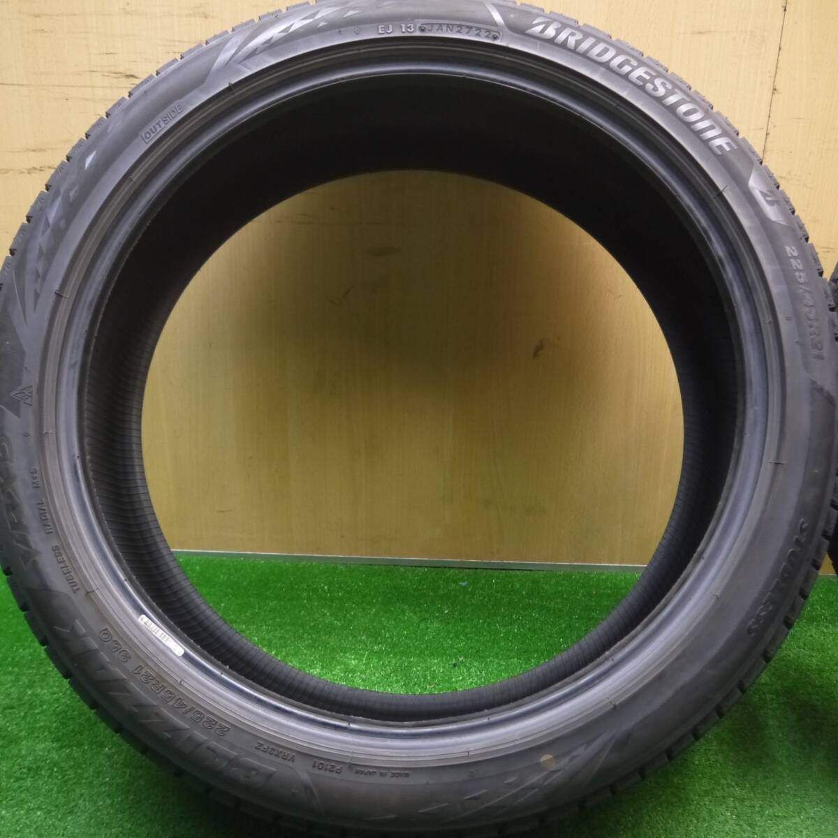 バリ山IS30h ブリヂストンVRX3 225/45R17スタッドレス純正アルミ バリ山IS30h ブリヂストンVRX3 225/45R17スタッドレス純正アルミ