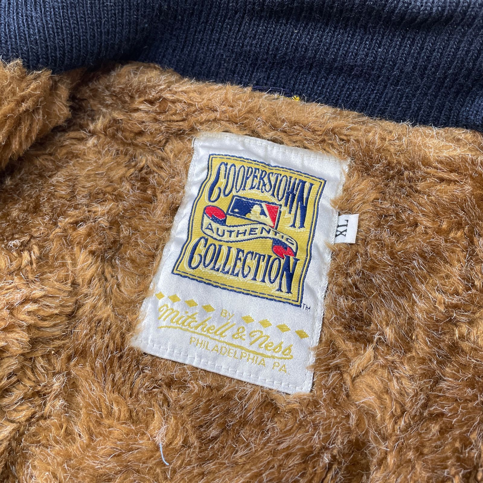 mitchell&ness COOPERSTOWN COLLECTION NY ヤンキース ロゴ刺繍 