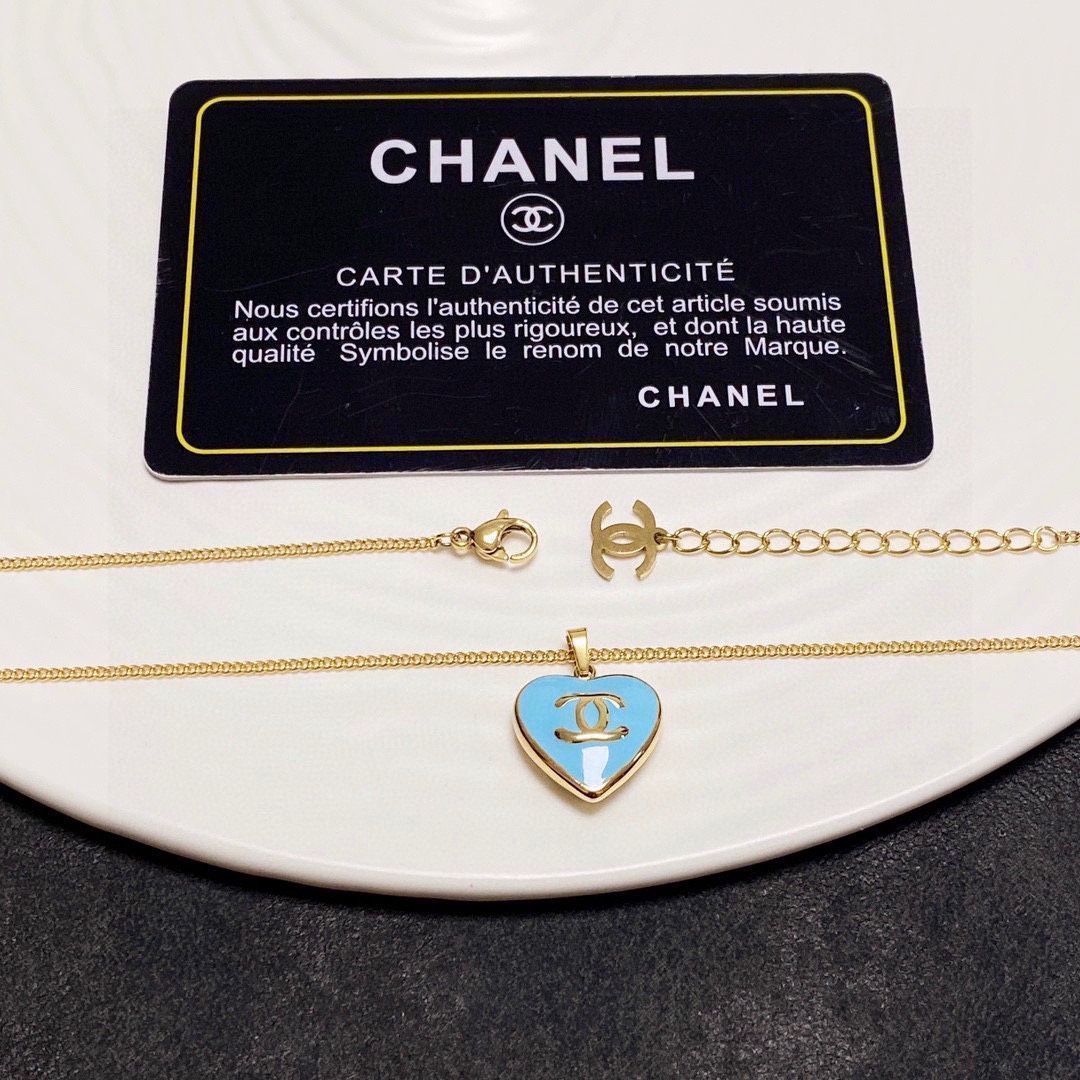 Chanel シャネル 最新モデル ダブルC ブルーハート ネックレス