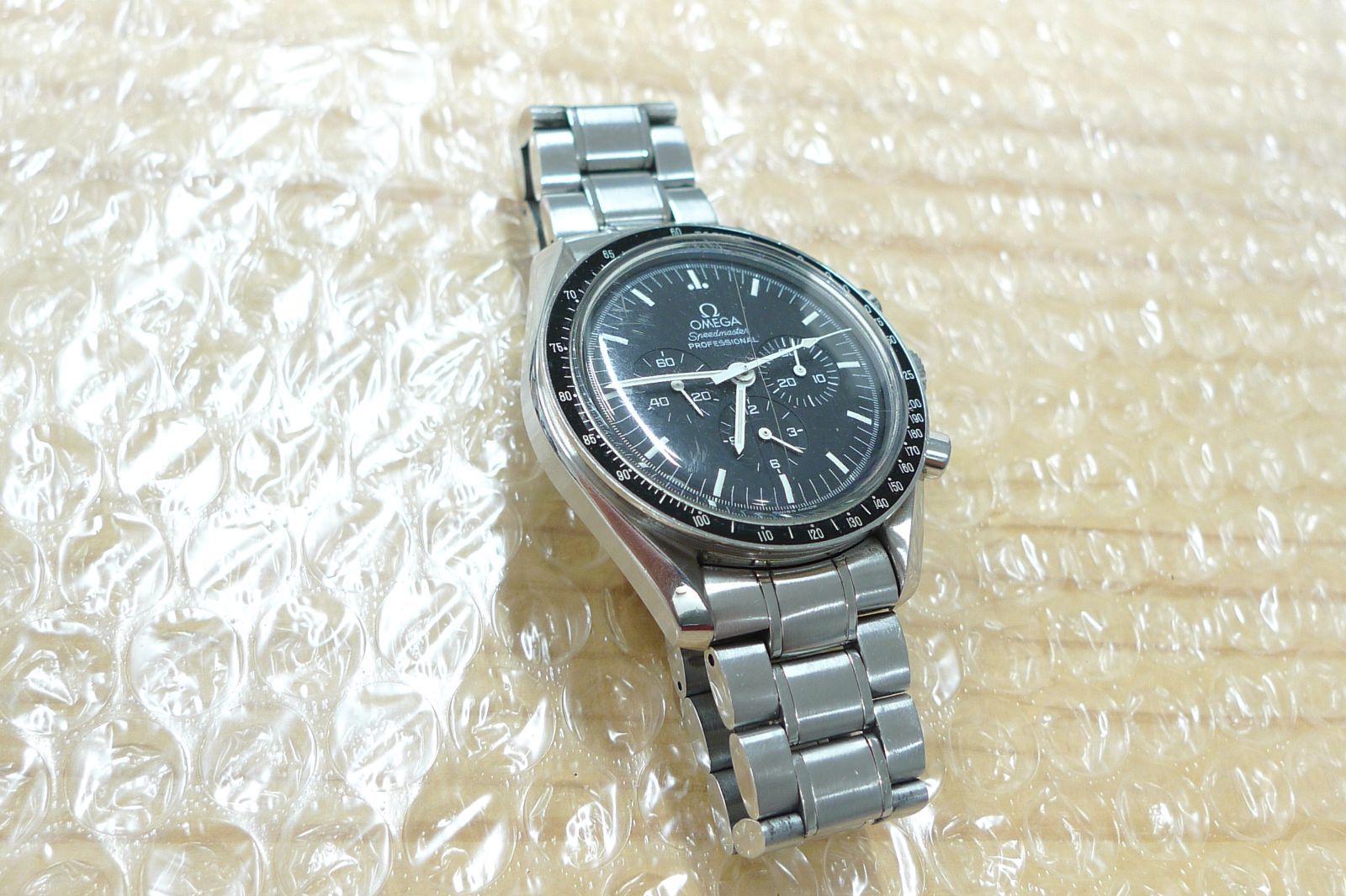 OMEGA オメガ スピードマスター プロフェッショナル 裏スケルトン 型番 