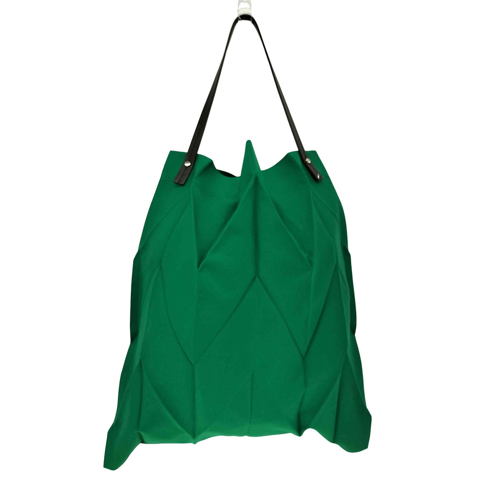 ISSEY MIYAKE【セール】ユニークなプリーツ トートバッグ イッセイミヤケ ISSEY MIYAKE ×iittala Pleated tote bag