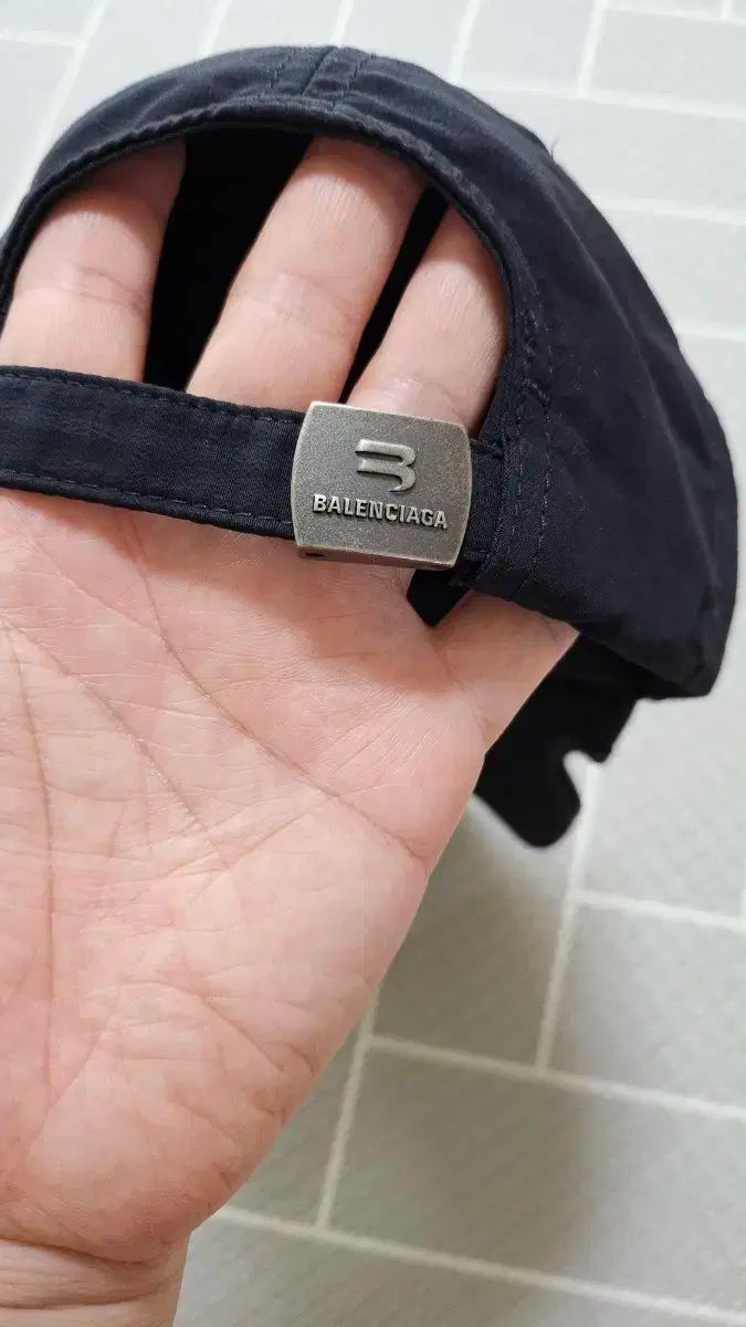 BALENCIAGA バレンシアガ ナイロン ブラック ボールキャップ