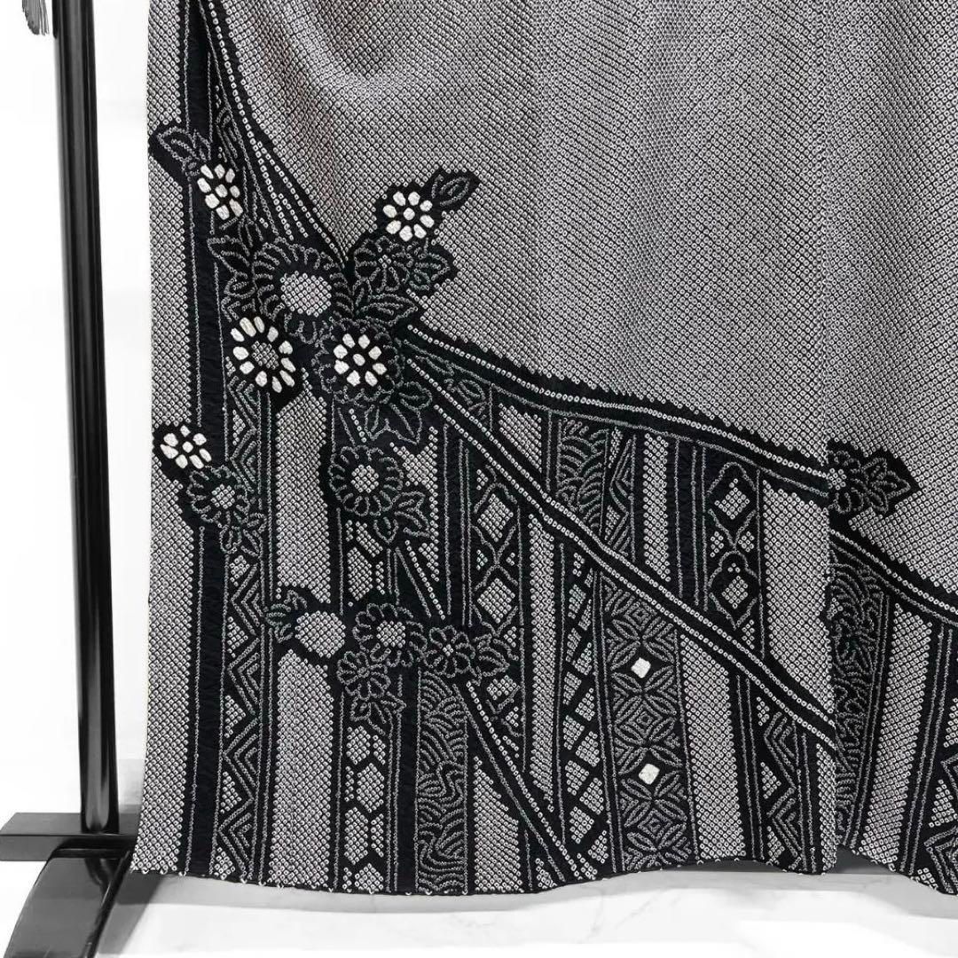 訪問着 総絞り 菊 縦縞 伝統和模様 モノトーン 着物 124a d - メルカリ