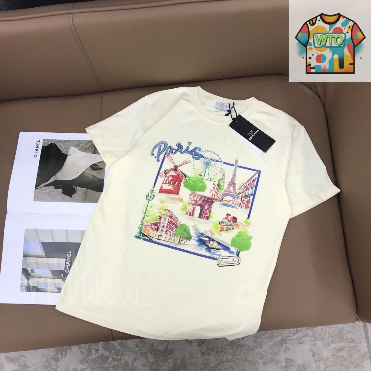 【街並みが描かれたTシャツ♡】Dior Tシャツ 今日特価】Dior 建築風観覧車絵画柄 丸首ショートスリーブ T