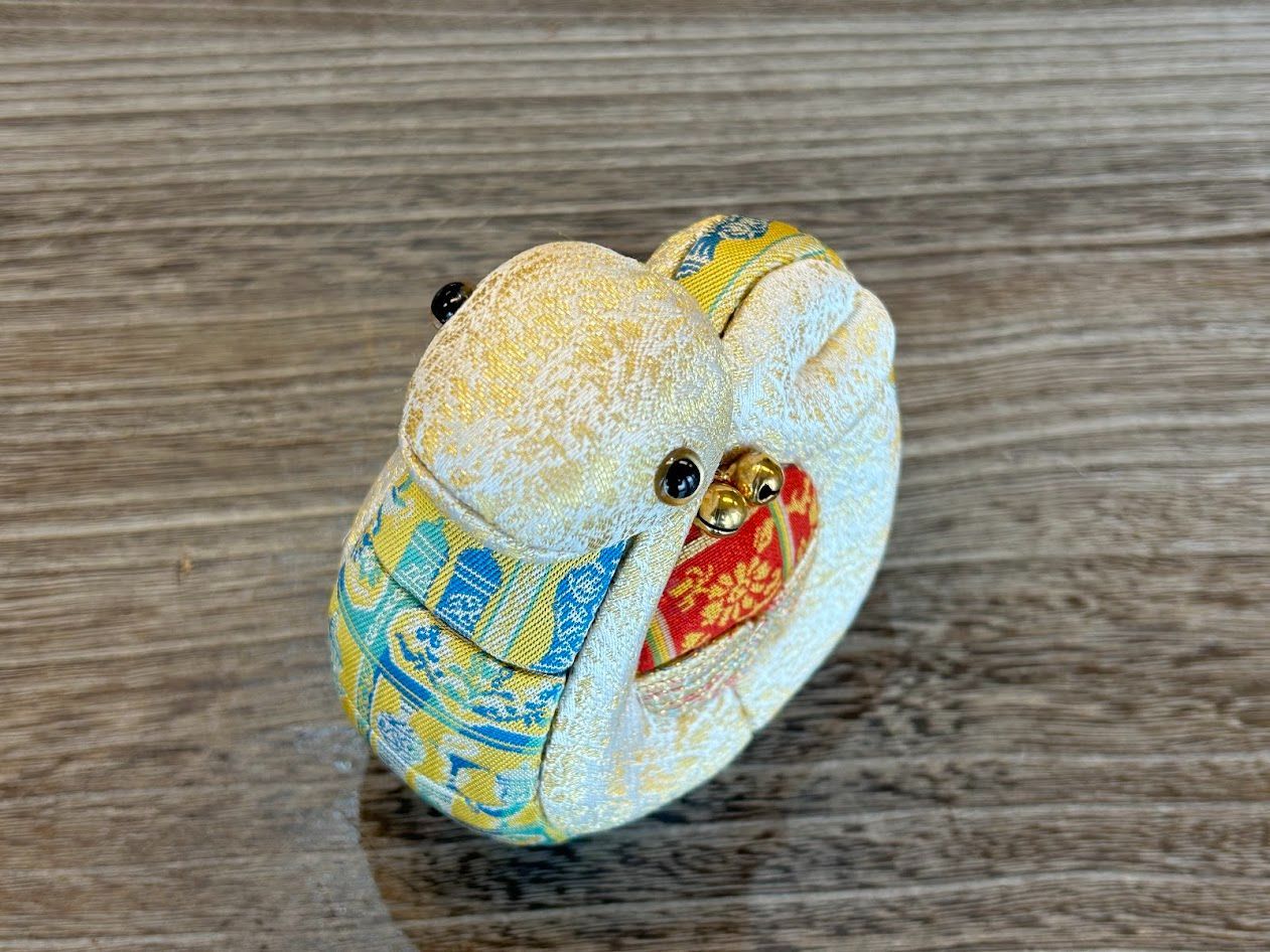 2025年 干支置物 龍村美術織物 木目込人形 巳年 令和7年 蛇 へび